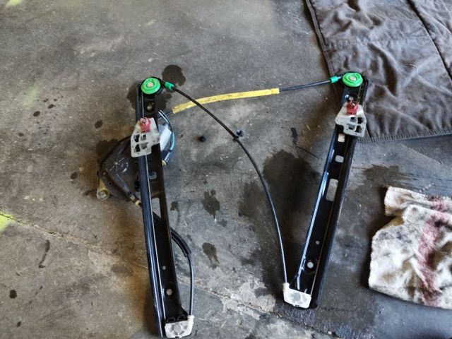 bontott BMW 3 E46 Bal első Ablakemelő Szerkezet (Elektromos)