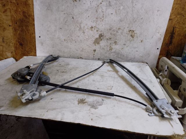 bontott BMW 3 E46 Bal első Ablakemelő Szerkezet (Elektromos)