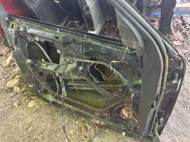 bontott BMW 3 E46 Bal első Ajtó (Üres lemez)