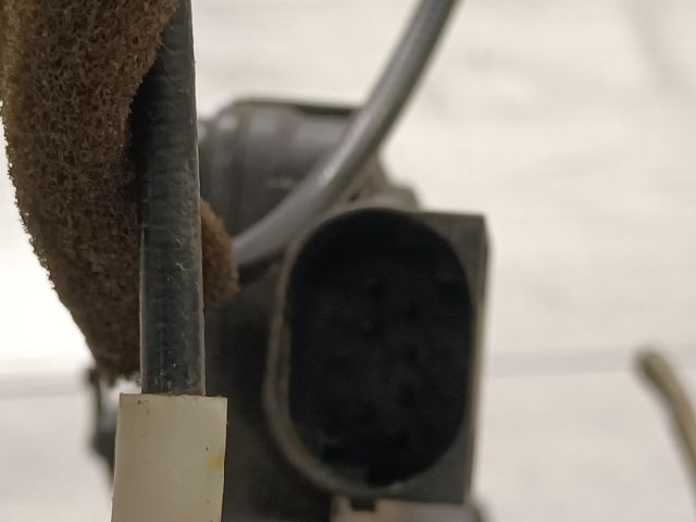 bontott BMW 3 E46 Bal első Ajtózár