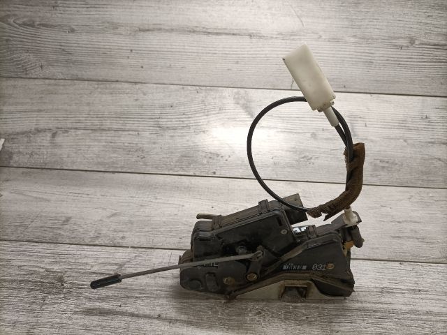 bontott BMW 3 E46 Bal első Ajtózár