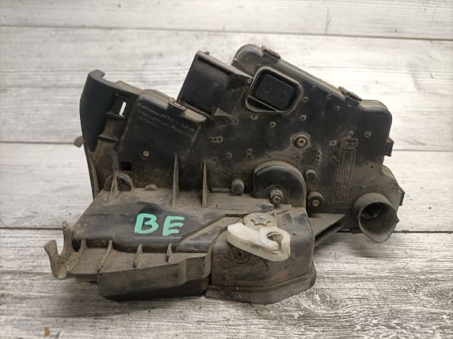 bontott BMW 3 E46 Bal első Ajtózár