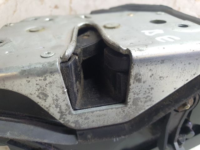 bontott BMW 3 E46 Bal első Ajtózár