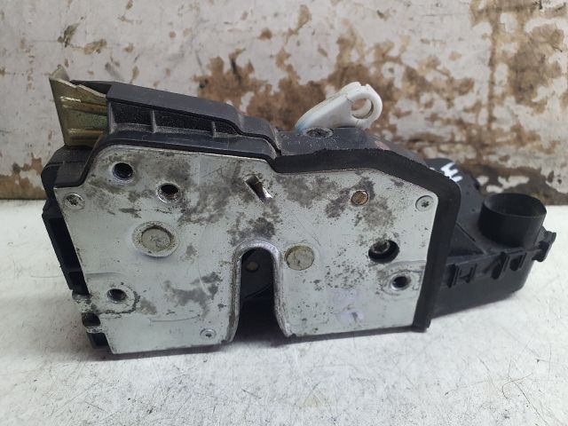 bontott BMW 3 E46 Bal első Ajtózár