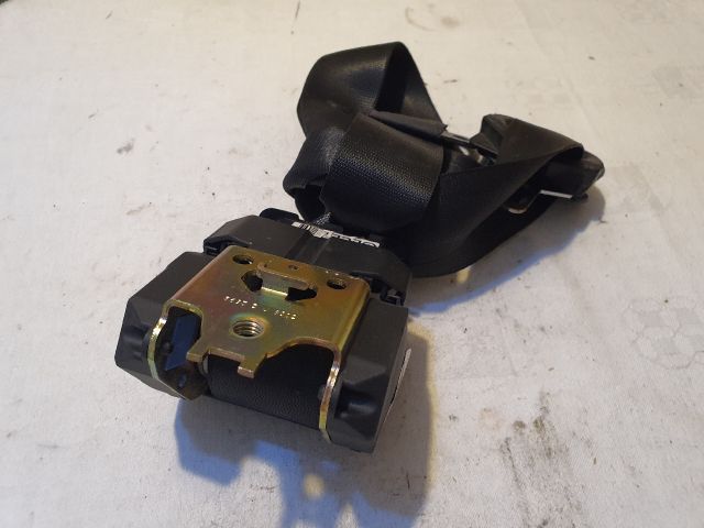 bontott BMW 3 E46 Bal első Biztonsági Öv