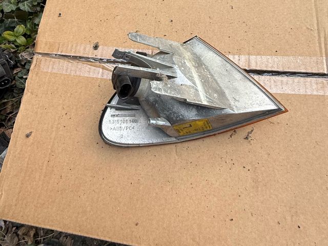 bontott BMW 3 E46 Bal első Irányjelző