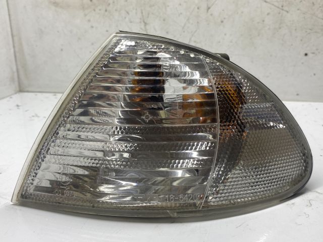 bontott BMW 3 E46 Bal első Irányjelző