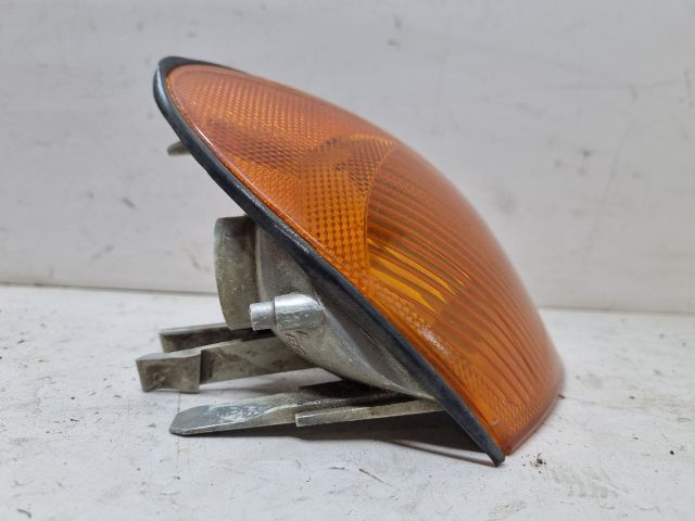 bontott BMW 3 E46 Bal első Irányjelző