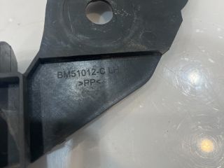 bontott BMW 3 E46 Bal első Lökhárító Tartó (Műanyag)