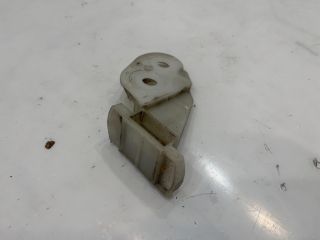 bontott BMW 3 E46 Bal első Lökhárító Tartó (Műanyag)