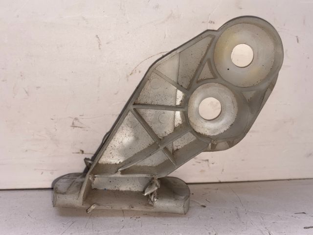 bontott BMW 3 E46 Bal első Lökhárító Tartó (Műanyag)