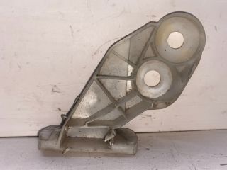 bontott BMW 3 E46 Bal első Lökhárító Tartó (Műanyag)