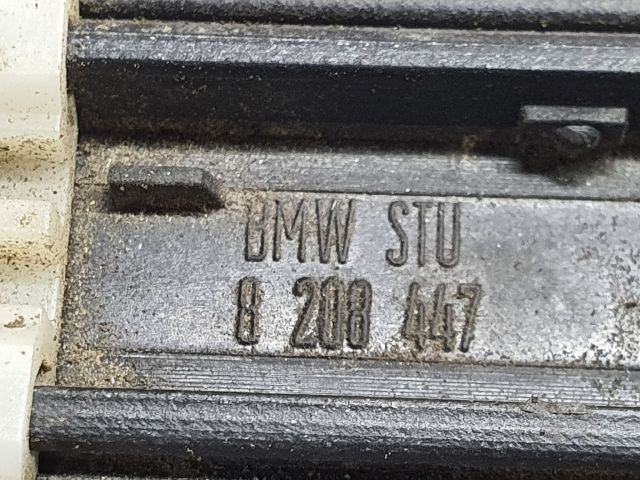 bontott BMW 3 E46 Bal első Sárvédő Díszléc