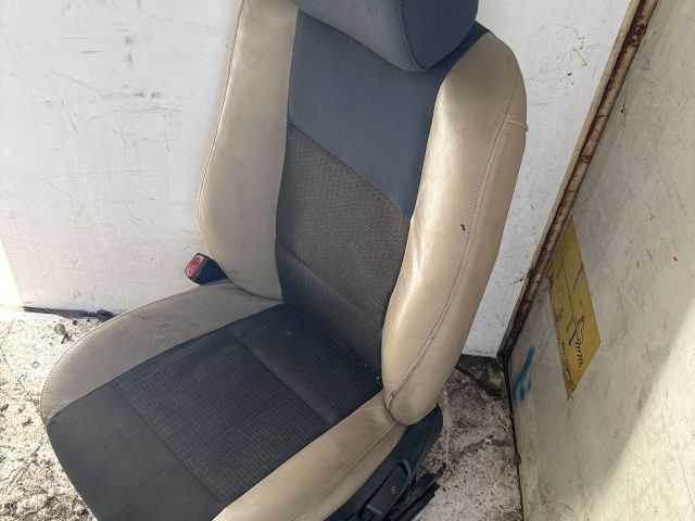 bontott BMW 3 E46 Bal első Ülés