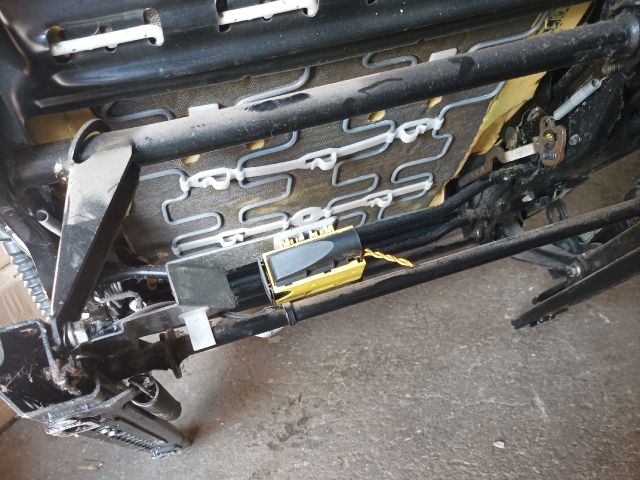 bontott BMW 3 E46 Bal első Ülés