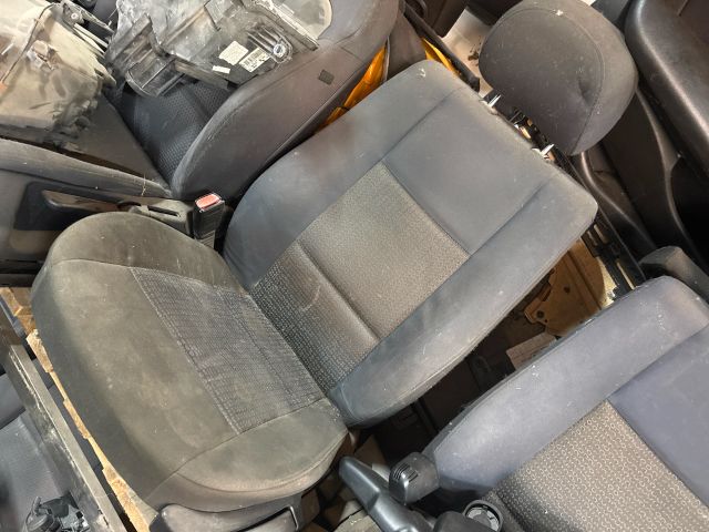 bontott BMW 3 E46 Bal első Ülés