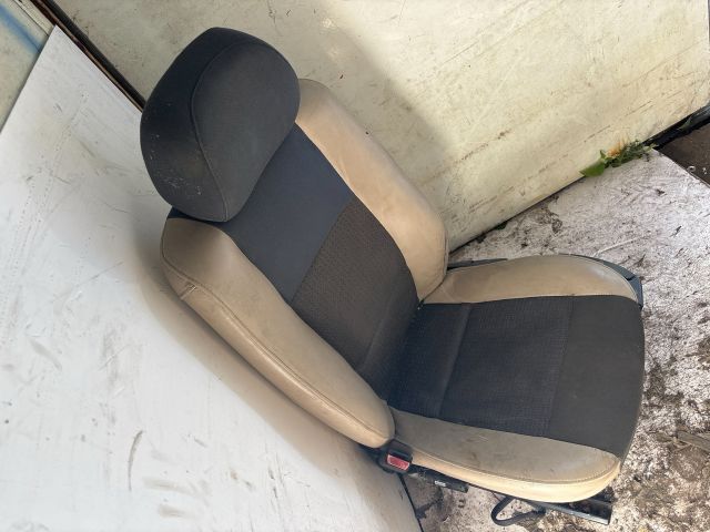 bontott BMW 3 E46 Bal első Ülés