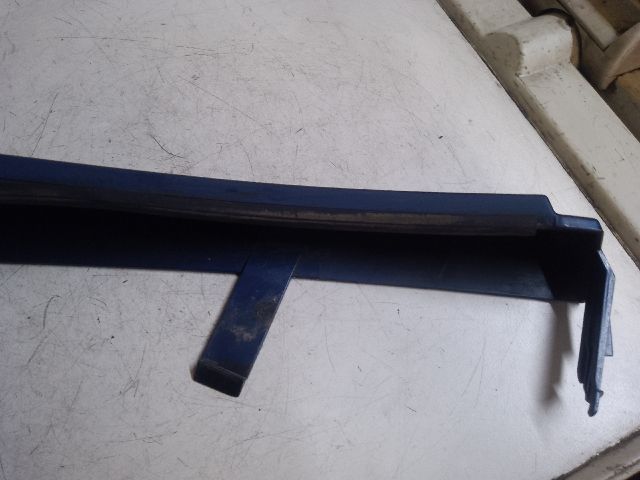 bontott BMW 3 E46 Bal Fényszóró Bajusz Díszléc