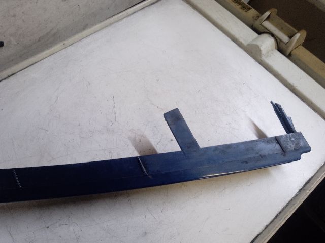 bontott BMW 3 E46 Bal Fényszóró Bajusz Díszléc