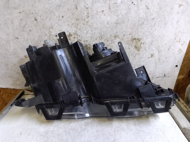bontott BMW 3 E46 Bal Fényszóró
