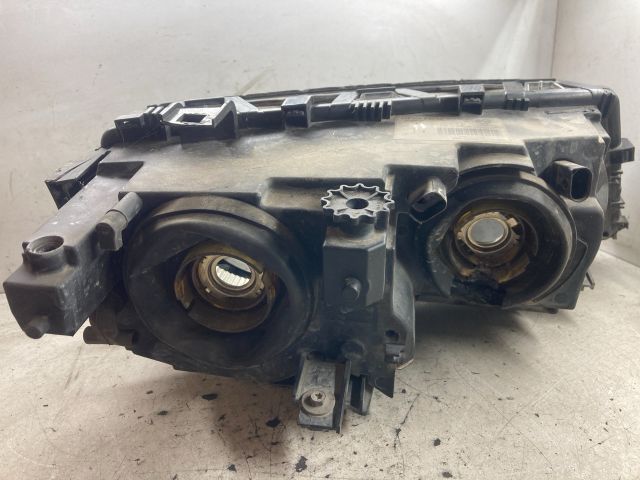 bontott BMW 3 E46 Bal Fényszóró