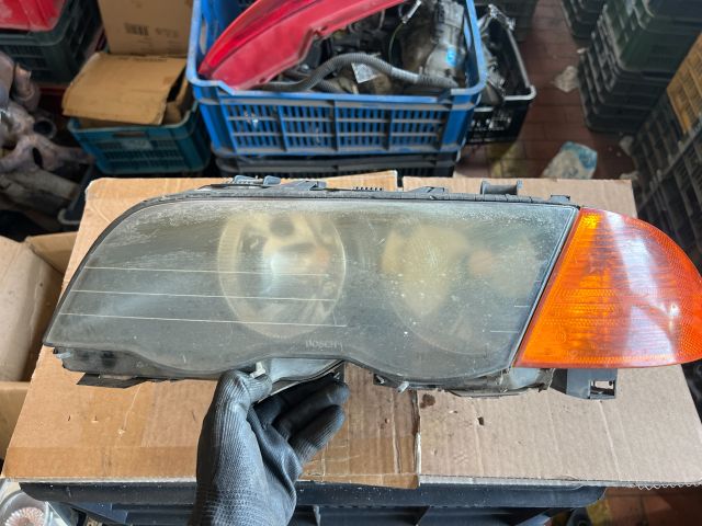 bontott BMW 3 E46 Bal Fényszóró