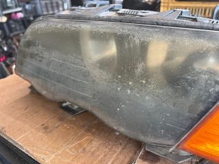 bontott BMW 3 E46 Bal Fényszóró