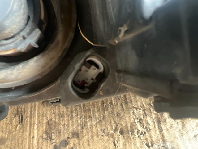 bontott BMW 3 E46 Bal Fényszóró