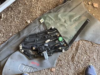 bontott BMW 3 E46 Bal hátsó Ablak