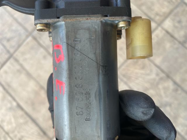 bontott BMW 3 E46 Bal hátsó Ablakemelő Motor