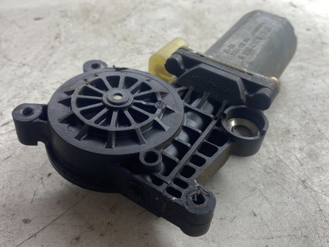 bontott BMW 3 E46 Bal hátsó Ablakemelő Motor