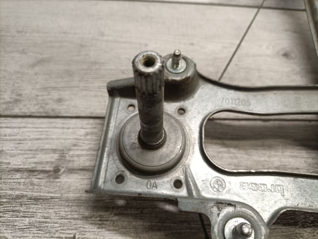 bontott BMW 3 E46 Bal hátsó Ablakemelő Szerkezet (Mechanikus)