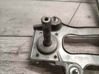 bontott BMW 3 E46 Bal hátsó Ablakemelő Szerkezet (Mechanikus)