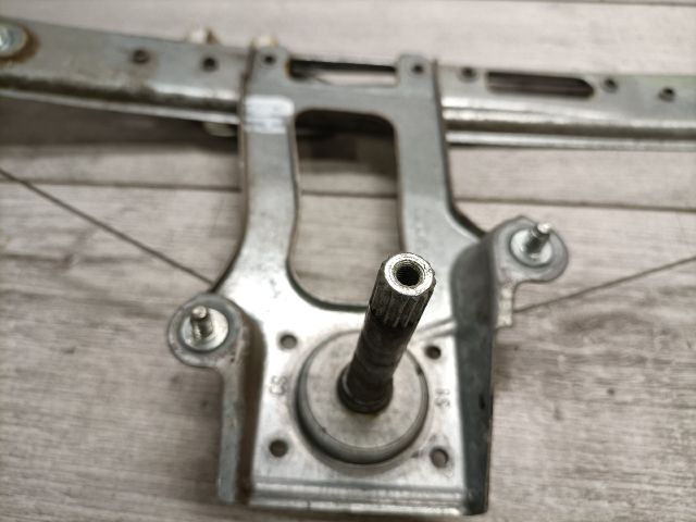 bontott BMW 3 E46 Bal hátsó Ablakemelő Szerkezet (Mechanikus)