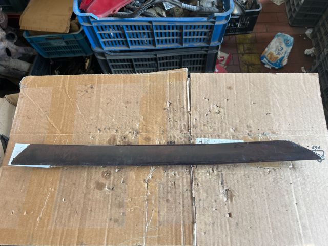 bontott BMW 3 E46 Bal hátsó Ajtó Díszléc