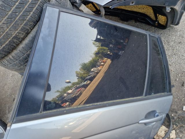 bontott BMW 3 E46 Bal hátsó Ajtó (Részeivel)