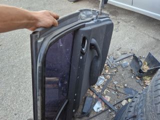 bontott BMW 3 E46 Bal hátsó Ajtó (Részeivel)