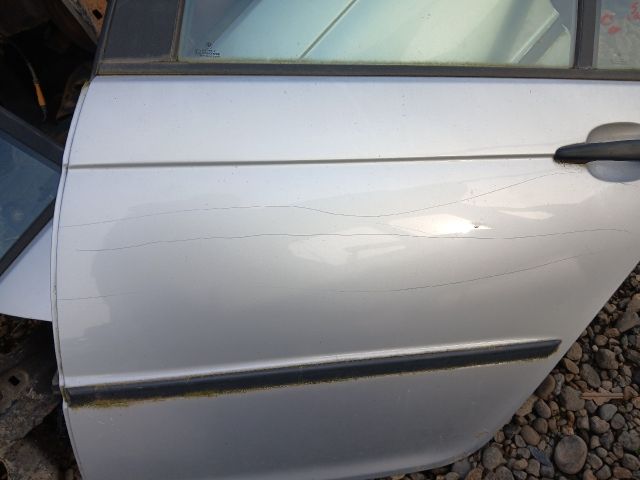 bontott BMW 3 E46 Bal hátsó Ajtó (Részeivel)