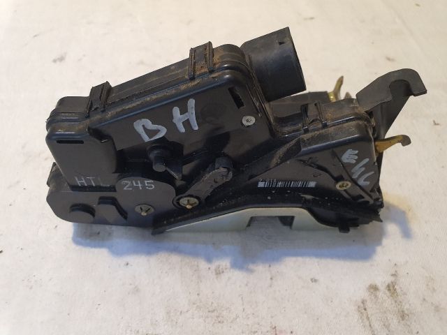 bontott BMW 3 E46 Bal hátsó Ajtózár