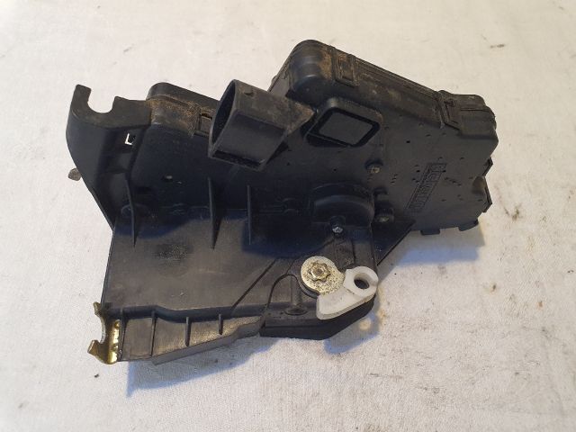 bontott BMW 3 E46 Bal hátsó Ajtózár