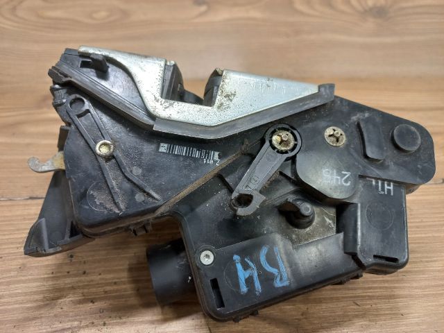 bontott BMW 3 E46 Bal hátsó Ajtózár