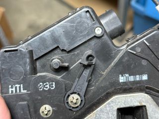 bontott BMW 3 E46 Bal hátsó Ajtózár