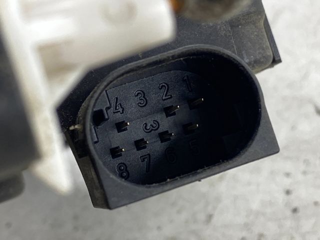 bontott BMW 3 E46 Bal hátsó Ajtózár