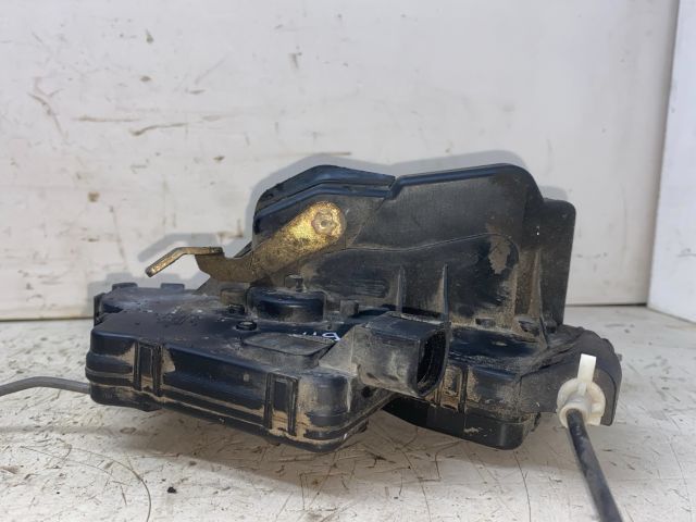 bontott BMW 3 E46 Bal hátsó Ajtózár