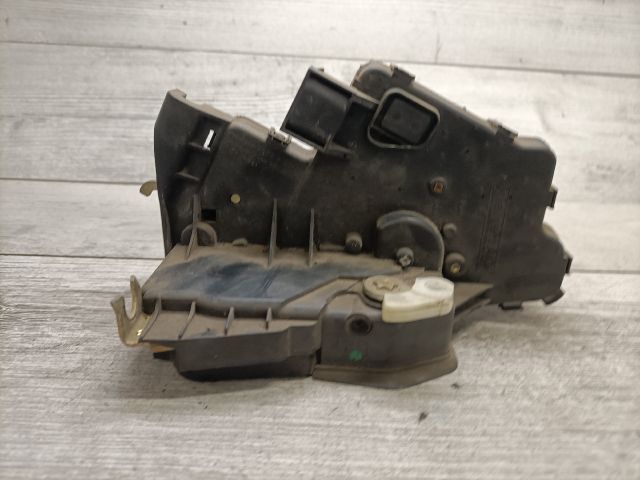 bontott BMW 3 E46 Bal hátsó Ajtózár