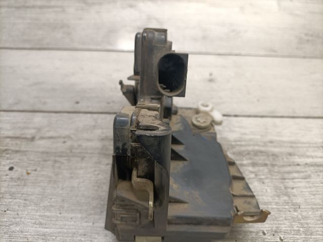 bontott BMW 3 E46 Bal hátsó Ajtózár