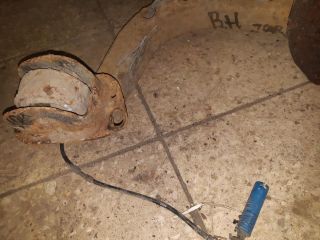 bontott BMW 3 E46 Bal hátsó Csonkállvány Kerékaggyal