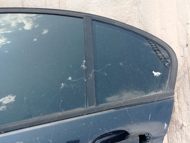 bontott BMW 3 E46 Bal hátsó Fixüveg (Ajtóban)