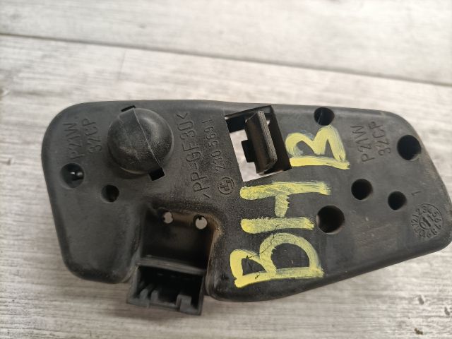 bontott BMW 3 E46 Bal Hátsó Lámpa Foglalat