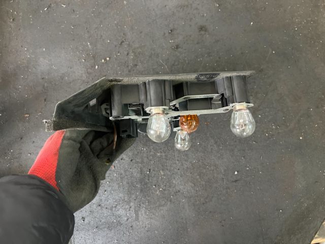 bontott BMW 3 E46 Bal Hátsó Lámpa Foglalat